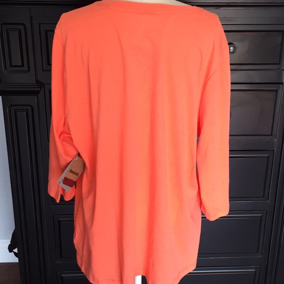 Reebok T-shirt - Picture 4 of 4